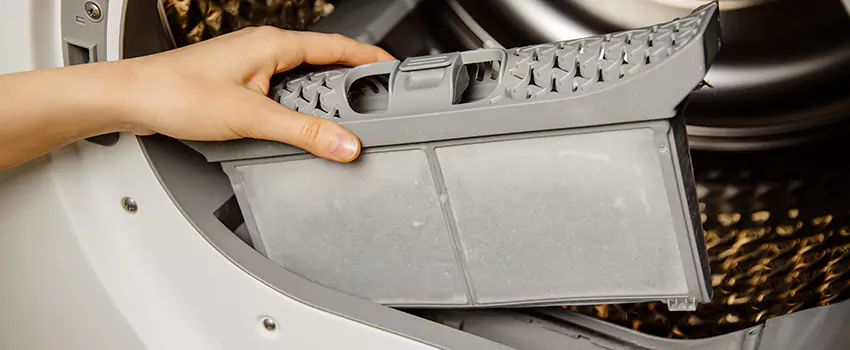 Signs Of A Clogged Dryer Lint Trap in La Vista, Nebraska